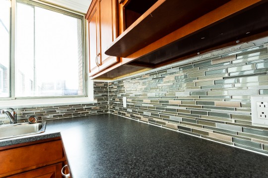 6151 Cote Saint-Luc - 411