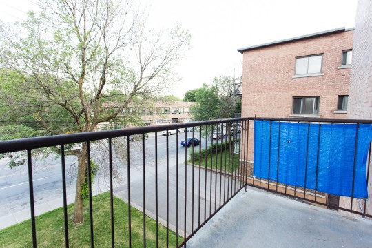 6151 Cote Saint-Luc Road - 418