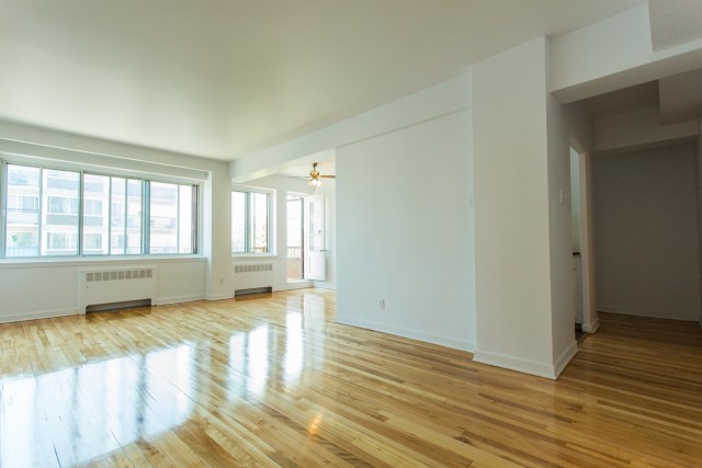 Living room - Dinette - Balcony