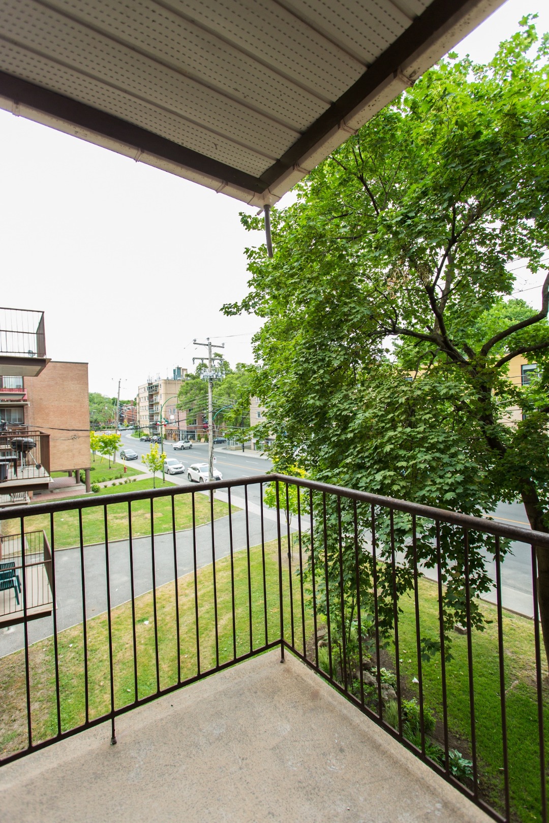 6151 Cote SaintLuc 315 Mayne Holdings Apartments for rent in Montreal