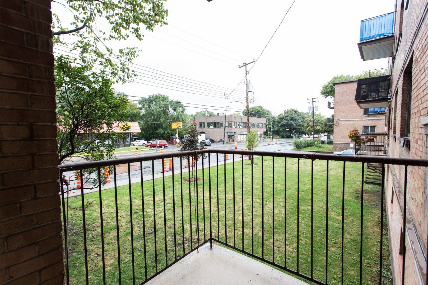 6101 Cote Saint Luc 205 Mayne Holdings Apartments for rent in Montreal