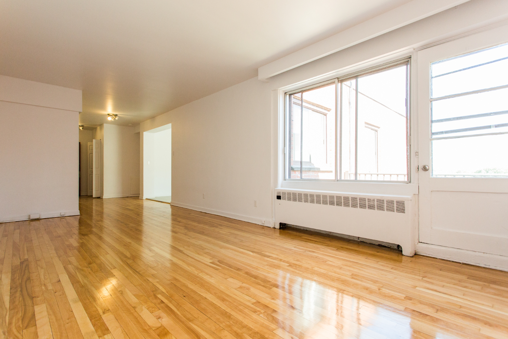 6920 Fielding 703 Mayne Holdings Apartments for rent in Montreal