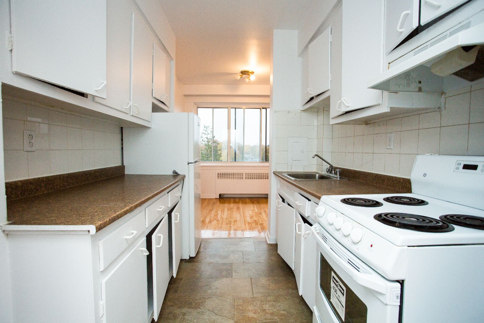 6940 Fielding 504 Mayne Holdings Apartments for rent in Montreal